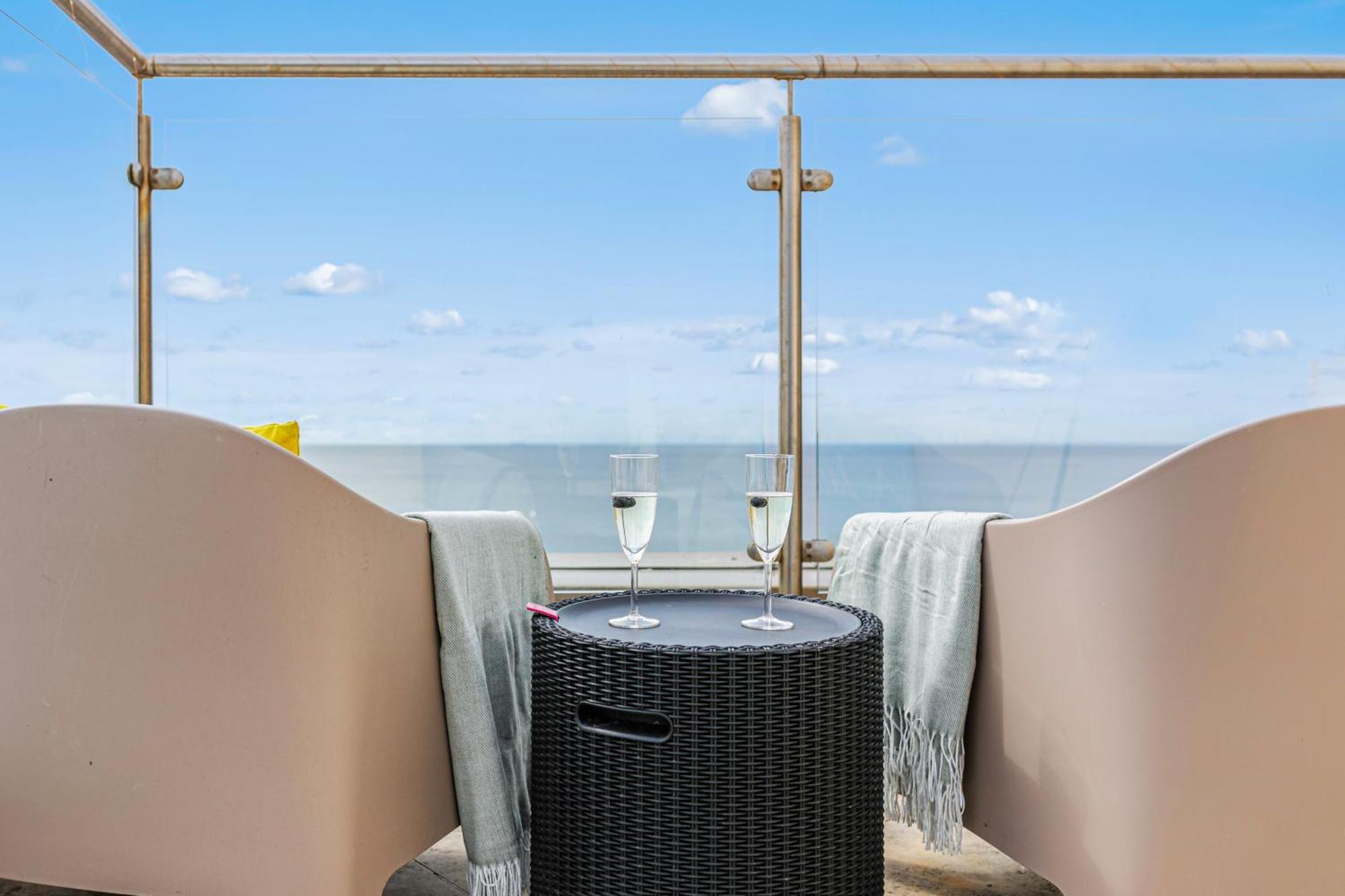 Airhost'S Brighton'S Best Green Diamond Escape With Sea Views Екстер'єр фото