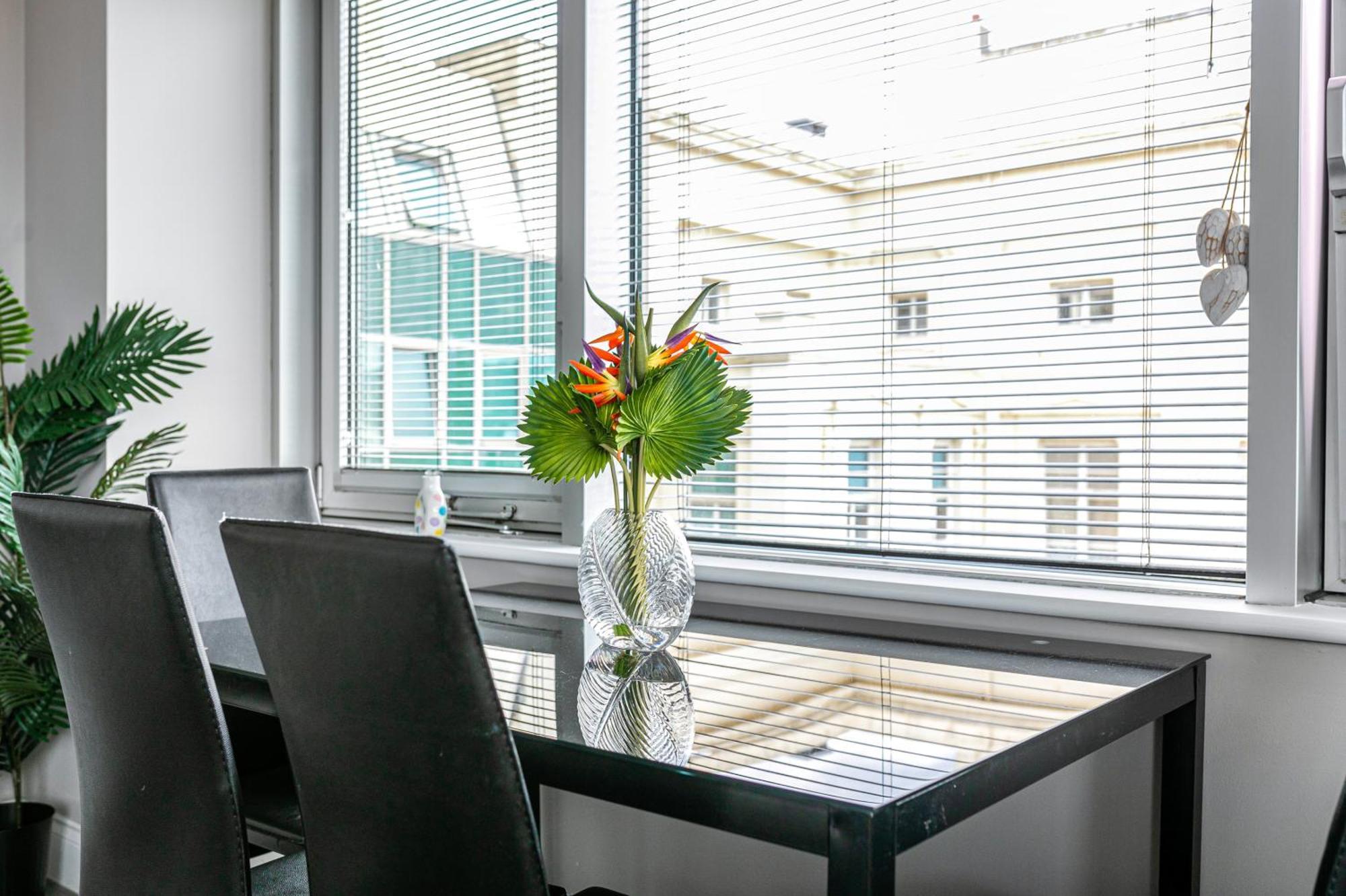 Airhost'S Brighton'S Best Green Diamond Escape With Sea Views Екстер'єр фото
